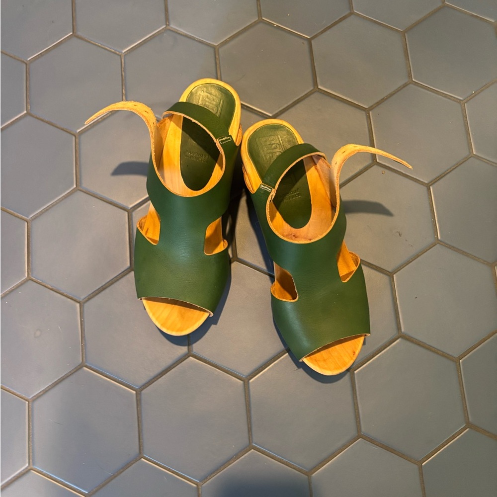 Bossabo Green Leather Clog Sandals with Flexible wood sole